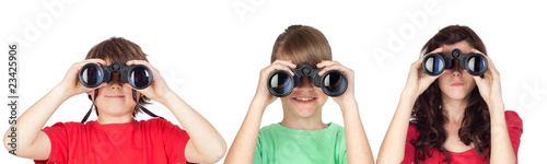 Photo: Three brothers looking for binoculars Three brothers looking for binoculars