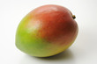 mangue de profil sur fond blanc