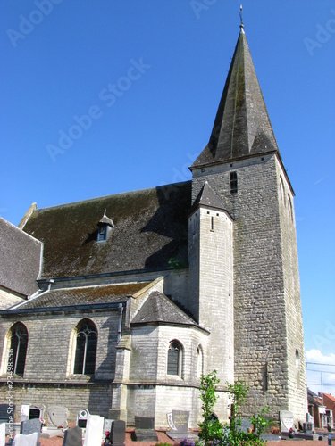 Tour romane (XIIIè siècle) de l'église St Antoine à Meerbeek