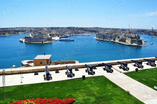 Foto: Malta, Valletta e i Cannoni Malta, Valletta e i Cannoni