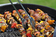 Beim Grillen