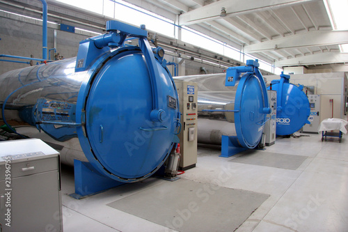 Foto: autoclaves in a factory autoclaves in a factory
