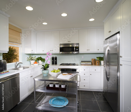 Photo: Contemporary White Kitchen Contemporary White Kitchen