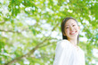 新緑・女性