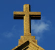 croix romane sur ciel azur croix romane sur ciel azur