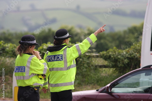 Foto: Police women at accident Police women at accident