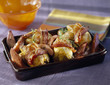 Foto: chicken drumsticks with bacon and pears chicken drumsticks with bacon and pears