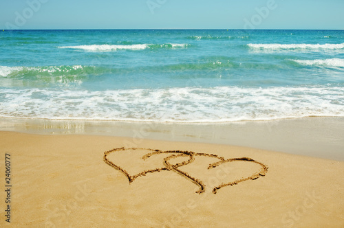 Foto: hearts in the sand hearts in the sand