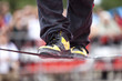 Nahaufnahme beim Slacklining Nahaufnahme beim Slacklining