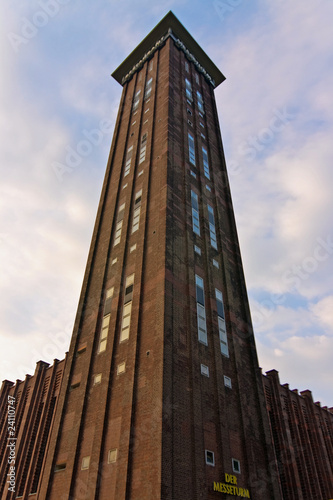Foto: Messeturm, Messegelände, Köln Messeturm, Messegelände, Köln