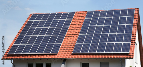 Foto: Two family house with new solar Two family house with new solar
