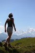 randonée face au mont-blanc