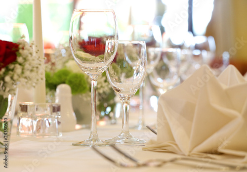 Foto: feierliche Festtafel feierliche Festtafel