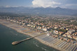 lido di camaiore, la spiaggia ed il pontile