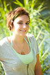 Foto: Junge Frau im Park Junge Frau im Park