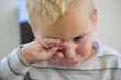 trauriger Junge