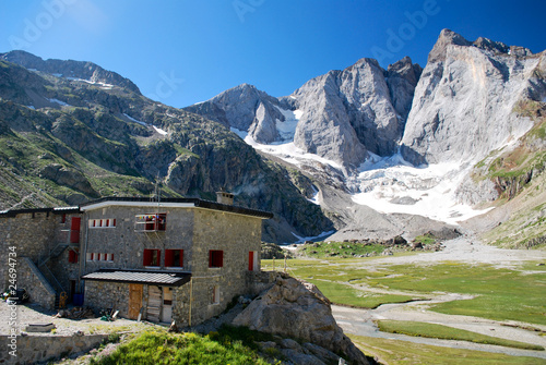 Photo: Refuge des Oulettes de Gaube au Vignemale Refuge des Oulettes de Gaube au Vignemale