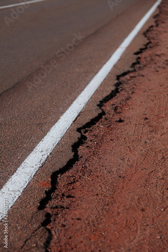Foto: Australische Straße im Outback Australische Straße im Outback