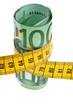 Symbol Sparpaket mit Euro Geldschein und Massband