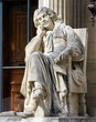 Photo : Statue homme assis Statue homme assis