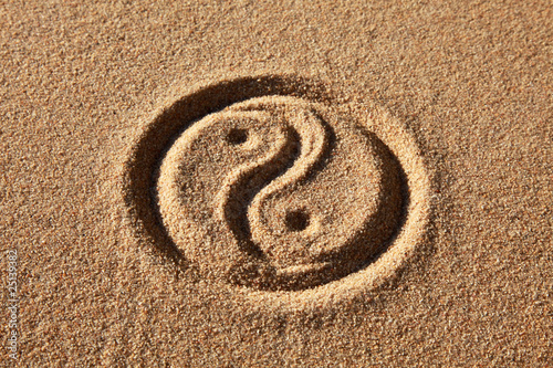Foto: Yin & Yang in Sand Yin & Yang in Sand