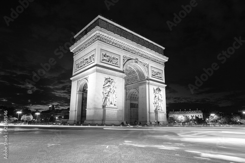 Photo: monument de nuit monument de nuit