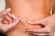 Injektion mit Insulin gegen Blutzucker Krankheit