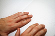 leyendo braille