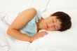dormire donna cuscino letto lenzuolo bianco