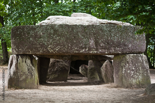 Foto: dolmen dolmen