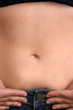 Foto: bauchfrei und beide Hände in der Hose bauchfrei und beide Hände in der Hose