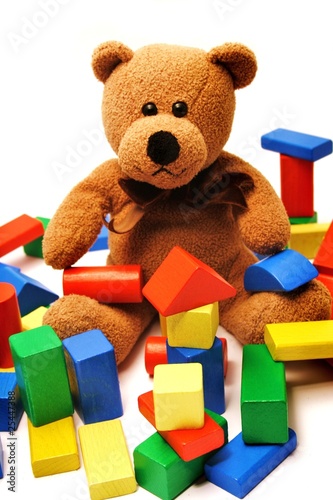 Foto: Teddy und die Bausteine Teddy und die Bausteine
