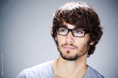 Photo: homme caucasien / européen portrait homme caucasien / européen portrait