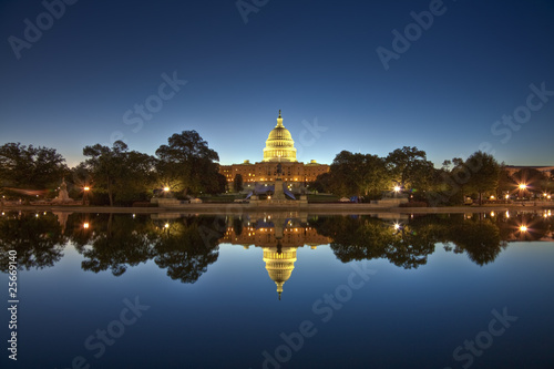 Photo: U.S. Capitol at night U.S. Capitol at night