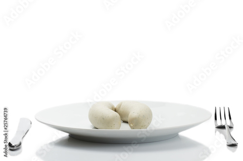 Foto: zwei weisswürste auf teller zwei weisswürste auf teller