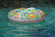 Flotador en una piscina
