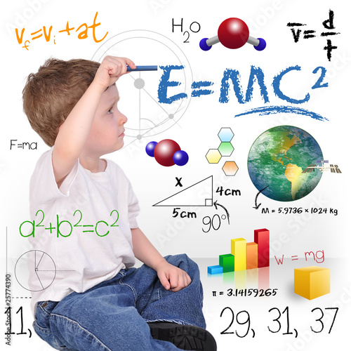 Foto: Young Math Science Boy Genius Writing Young Math Science Boy Genius Writing