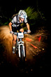 vtt course vélo compétition sport homme pédaler monter grimpe
