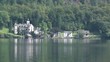 Blick über den See  auf Schloss