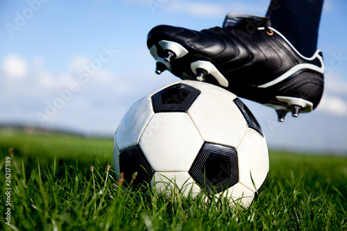 Foto: Football kickoff Football kickoff