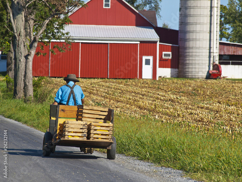 Photo: Amish Farmer Amish Farmer