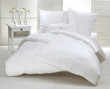 Weißes Doppelbett