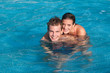 Ragazzi in piscina Ragazzi in piscina