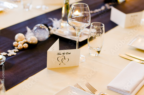 Photo: Wedding venue table for bride and groom Wedding venue table for bride and groom