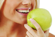 woman eat apple
