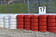 Formel 1-Rennstrecke - Kiesbett, Reifenstapel, Umzäunung Formel 1-Rennstrecke - Kiesbett, Reifenstapel, Umzäunung