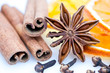 Epices pour pâtisseries et décorations de Noël