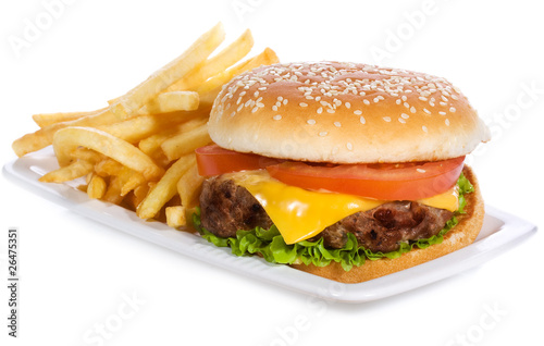 Foto: hamburger with vegetables and fries hamburger with vegetables and fries