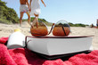 Foto: beach book sunglasses suncream towel 1 beach book sunglasses suncream towel 1