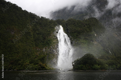 Photo: Milford Sound, Fiordland National Park, New Zealand Milford Sound, Fiordland National Park, New Zealand